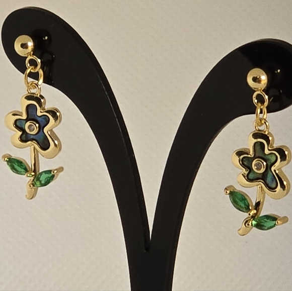 Abalone flower earrings - Picture 4 of 6